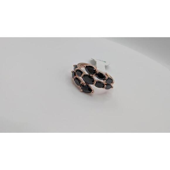 Elegant Rose Gold Ring with Black Gemstones Size 8 - Picture 8 of 9